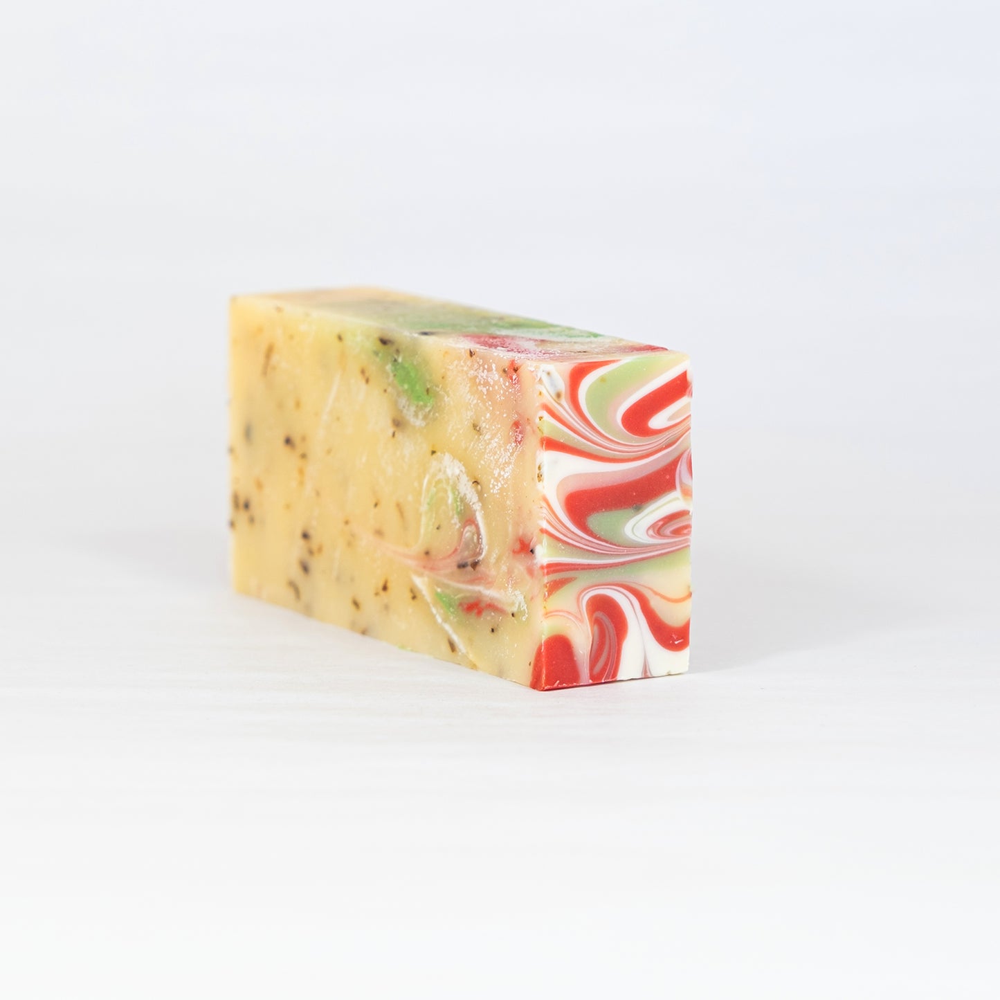 NATURAL SOAP N°31 POMME D'OR (TOMATE BASILIC) 110 g