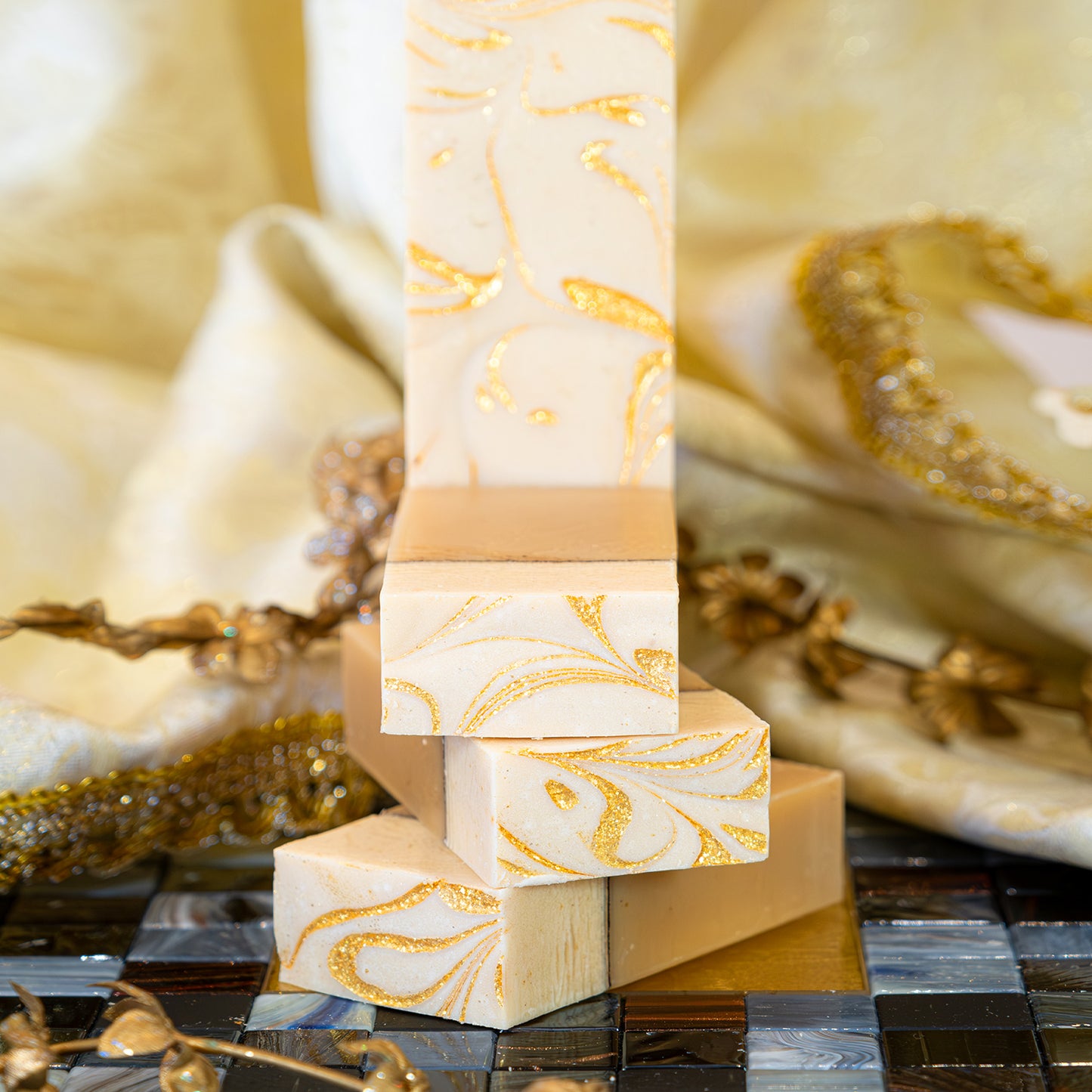 NATURAL SOAP N°44 CRÈME DE LA CRÈME AU LAIT D'ÂNESSE 110 g