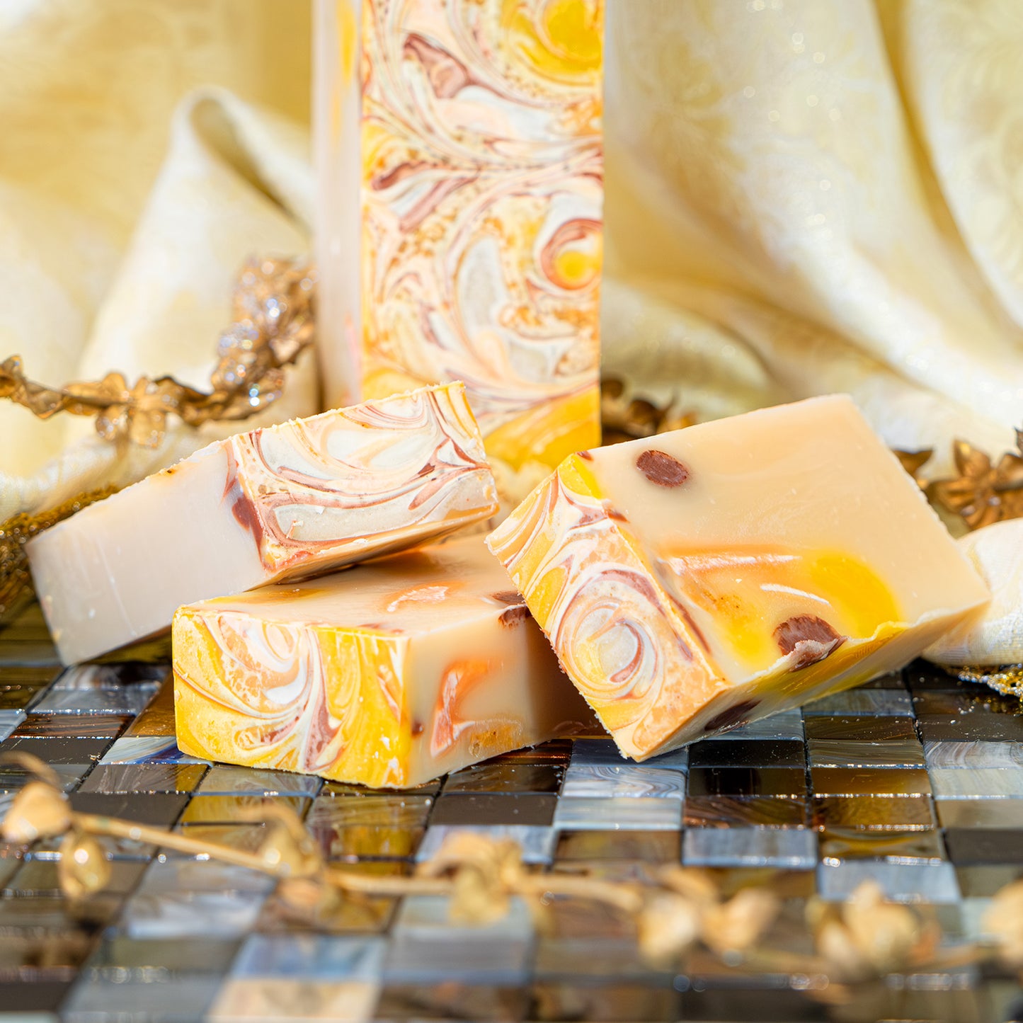 NATURAL SOAP N°1 AMARETTO 110 g