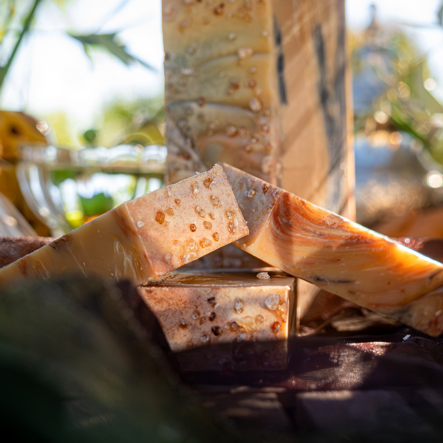 NATURAL SOAP N°47 ORIENTALE WITH DONESTY MILK (ENCENSE AMBER) 110 g