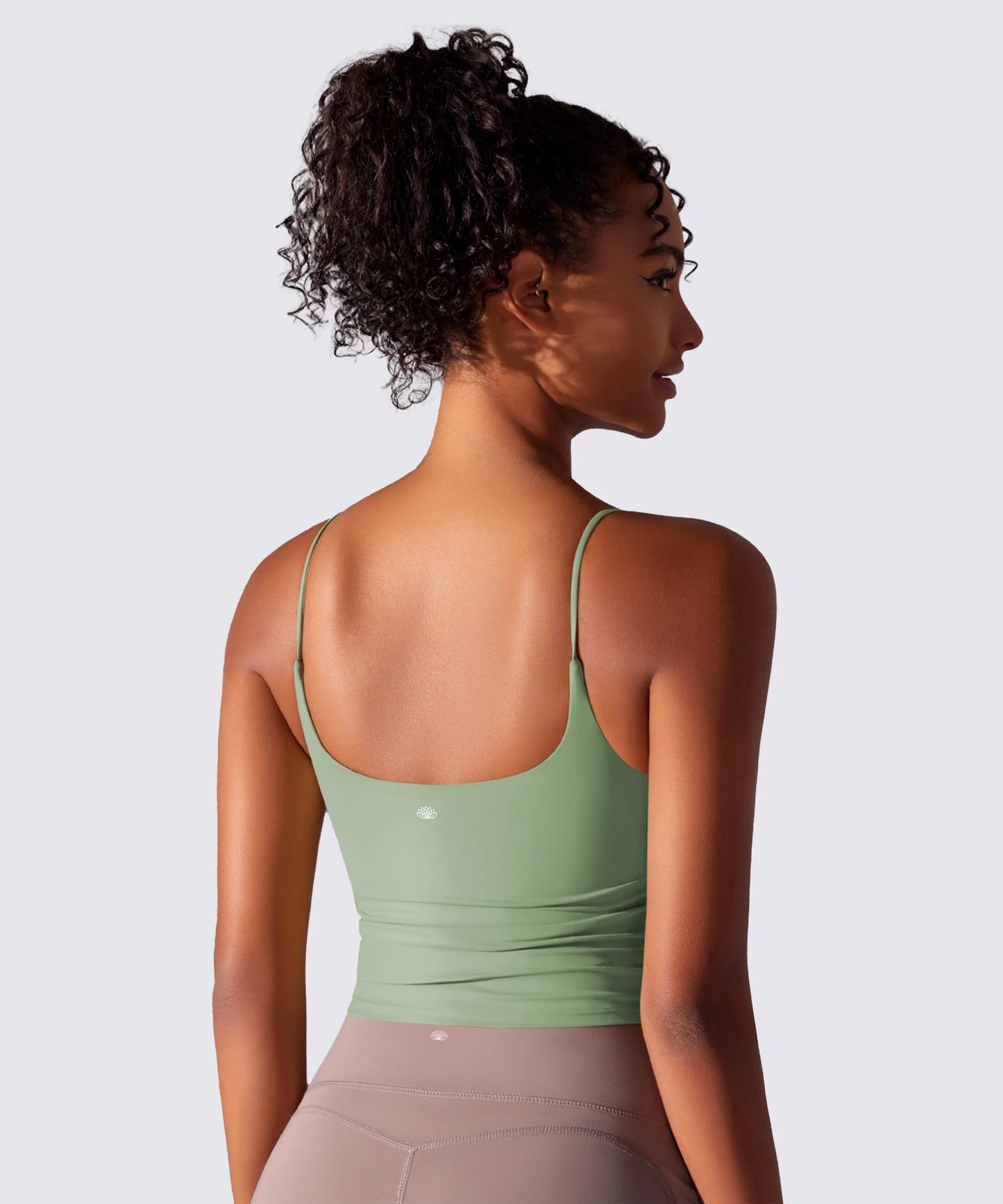 REGGISENO SPORTIVO VERDE PISTACCHIO CON SPALLINE SOTTILI PER SOSTEGNO E COMFORT