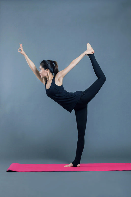 POURQUOI LE VINYASA YOGA EST-IL DEVENU LE DEUXIÈME STYLE LE PLUS PRATIQUÉ AU MONDE