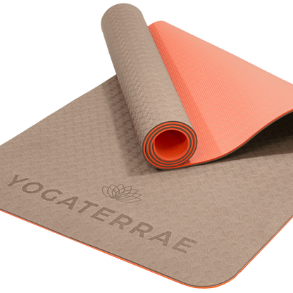 Tapis de yoga antidérapant TPE écologique réversible Beige et Corail : matière recyclable sans PVC et double relief.