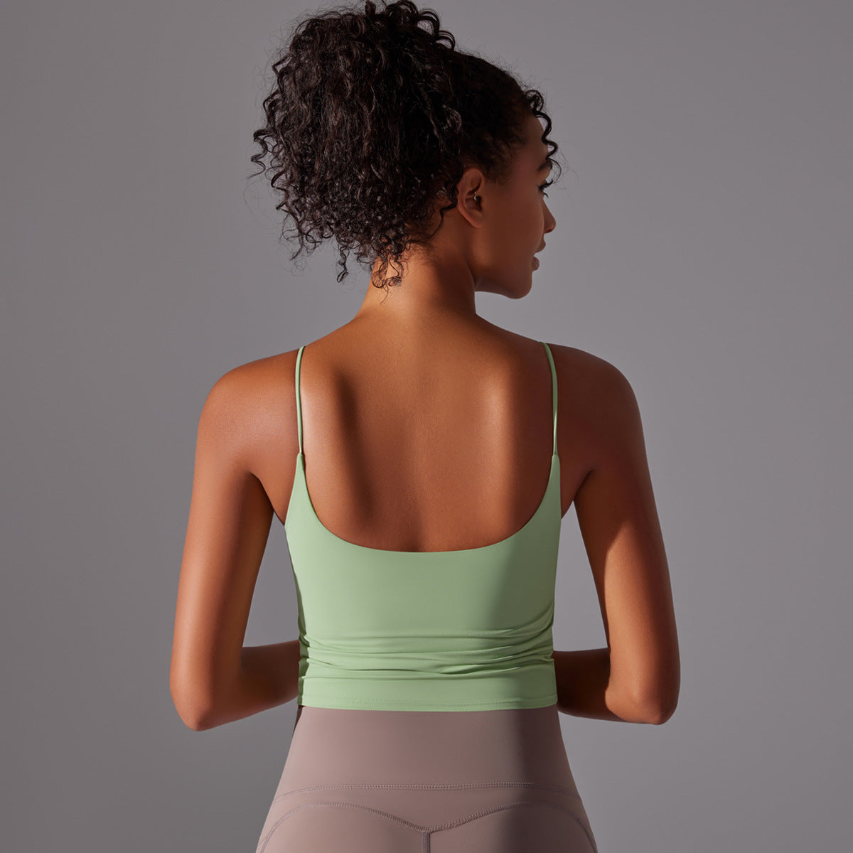 BRASSIÈRE DE SPORT VERT PISTACHE FINES BRETELLES MAINTIEN ET CONFORT