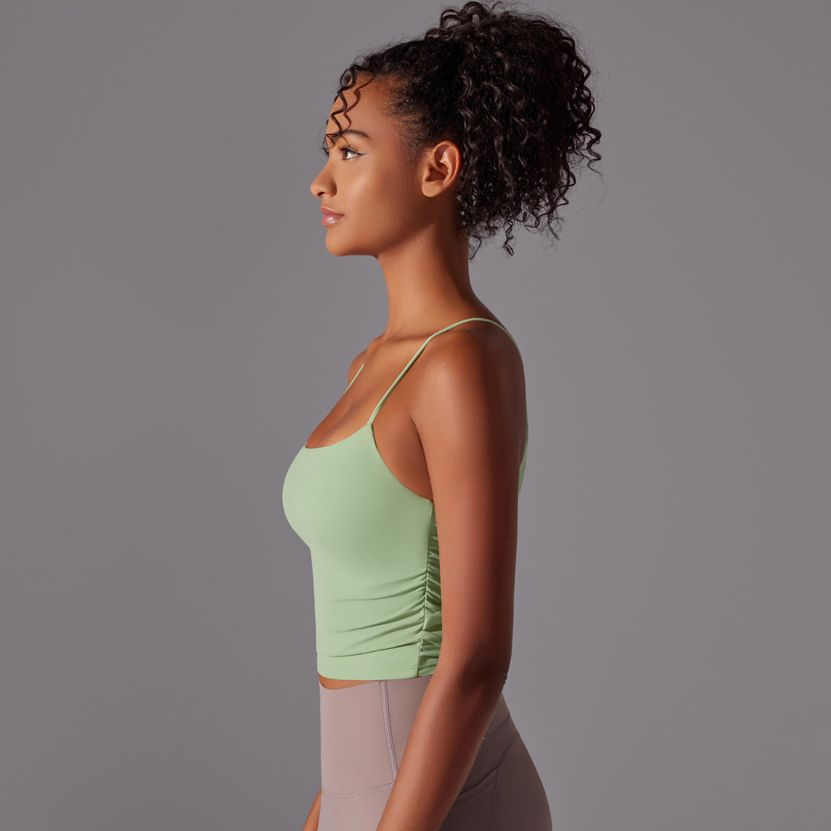 BRASSIÈRE DE SPORT VERT PISTACHE FINES BRETELLES MAINTIEN ET CONFORT