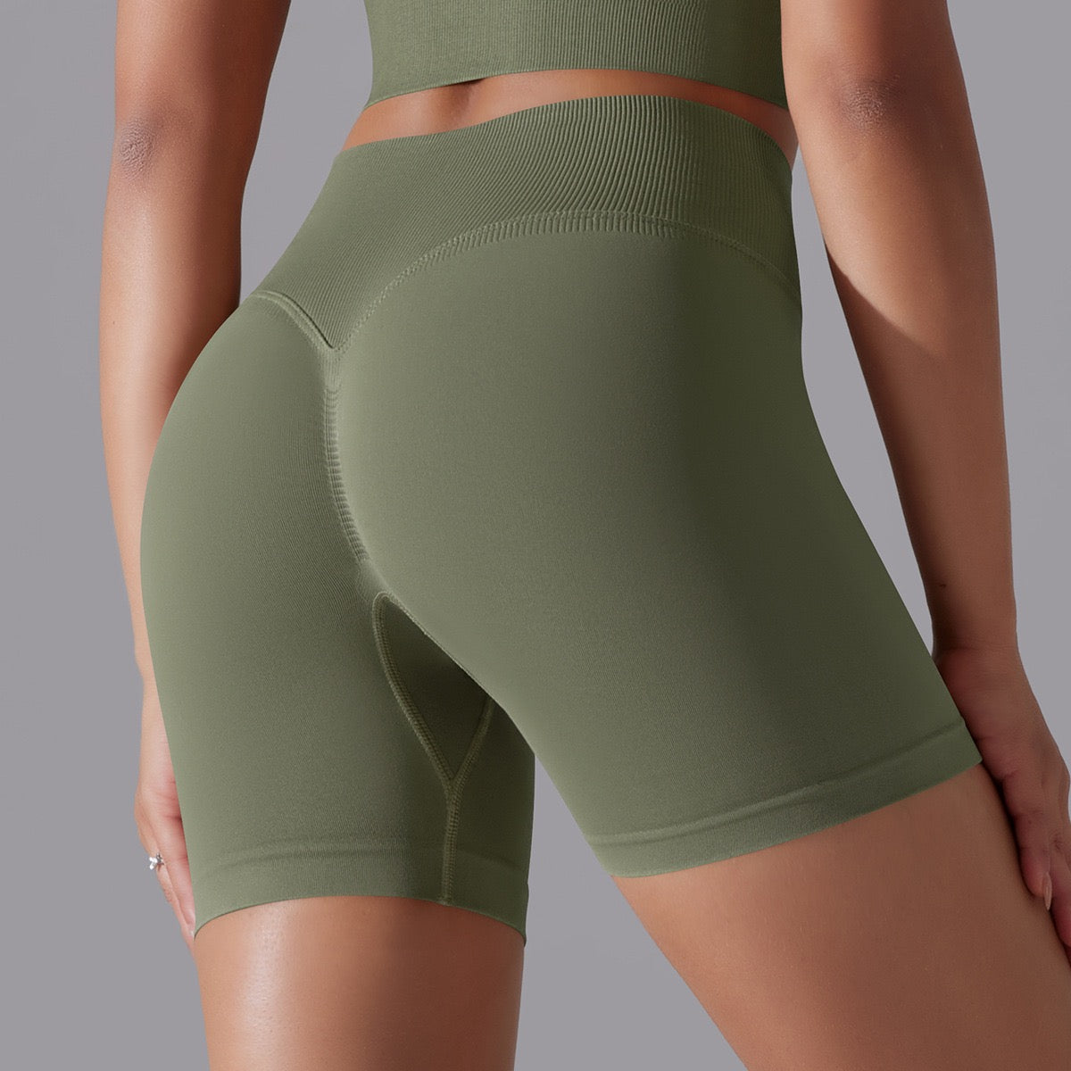 SHORT FEMME YOGA-FITNESS-PILATES KAKI OLIVE NATUREL