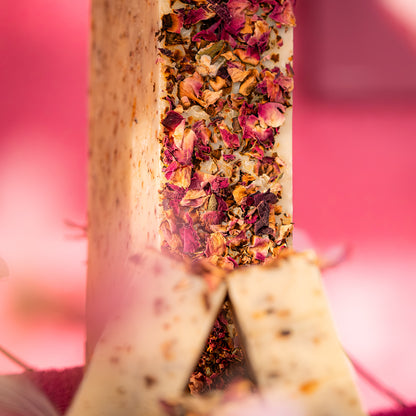 BARRE DE SAVON NATUREL N°25 LA VIE EST ROSE (HIBISCUS)