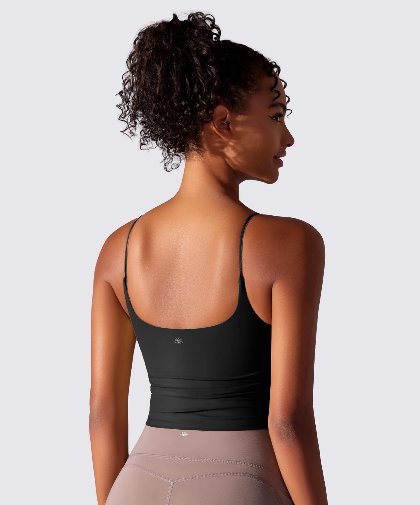 BRASSIÈRE DE SPORT NOIRE FINES BRETELLES MAINTIEN ET CONFORT