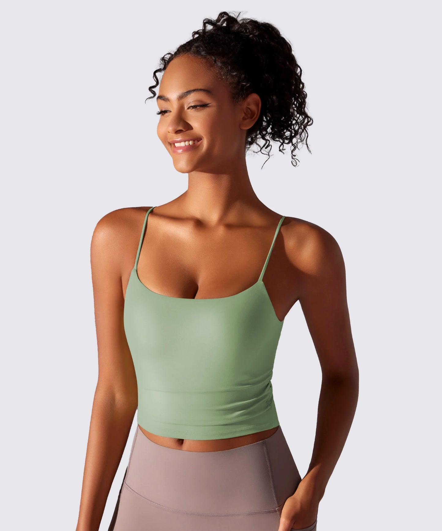 BRASSIÈRE DE SPORT VERT PISTACHE FINES BRETELLES MAINTIEN ET CONFORT