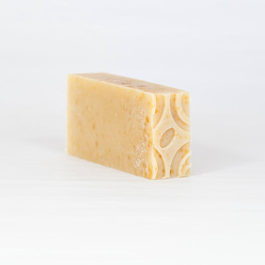 NATÜRLICHE SEIFE N°46 LA LUNE DE MIEL AU LAIT D'ÂNESSE 110 g