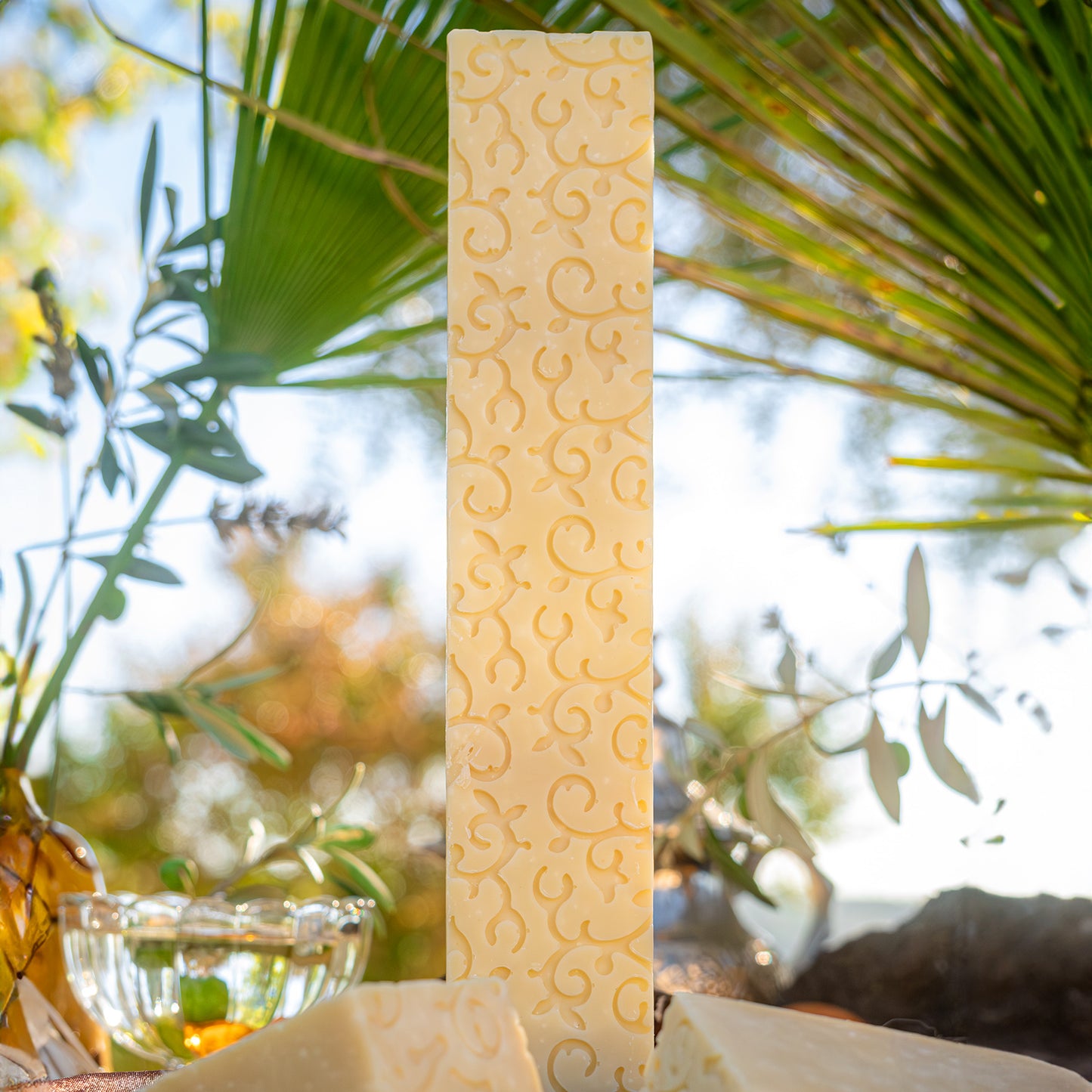NATURAL SOAP BAR N°42 BAHR LÛT WITH DONKEY'S MILK (DEAD SEA SALT)