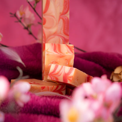 NATURAL SOAP N°18 STRAWBERRY CHAMPAGNE 110 g