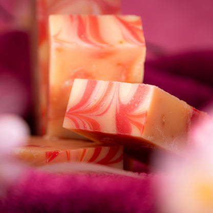 NATURAL SOAP N°18 STRAWBERRY CHAMPAGNE 110 g